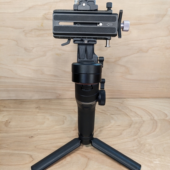 Zhiyun Weebill S [Official] 3-Axis Gimbal Stabilizer for Mirrorless and DSLR Cam - Picture 2 of 8